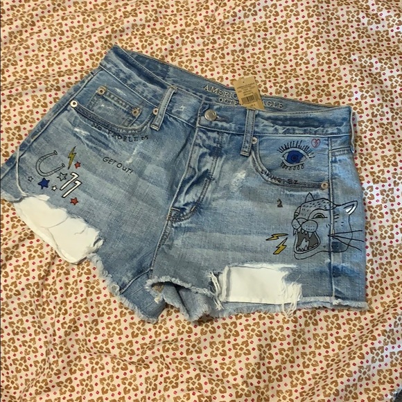 American Eagle Outfitters Pants - American Eagle shorts 💕